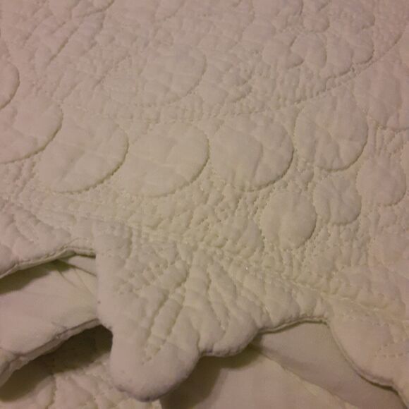 Vintage Matelasse Spring Green Tie Back Pillow Shams X2 - Picture 4 of 8